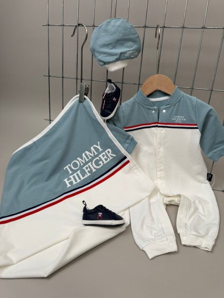 طقم افرهول+حرام tommy